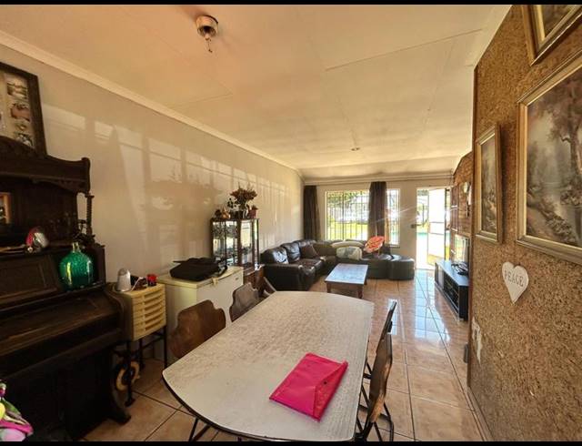 3 BEDROOM HOUSE FOR SALE IN SHARON PARK